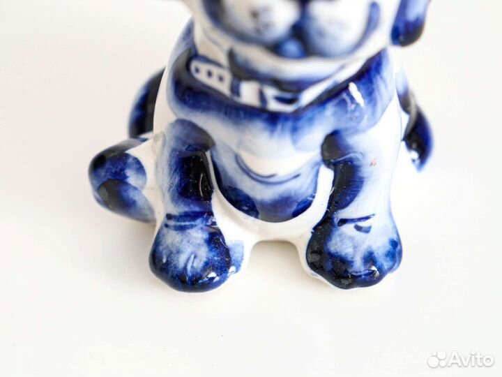 Статуэтка фарфор собака гжель