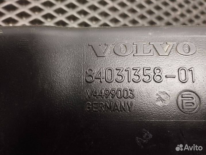 Воздуховод Volvo FH4 84031358