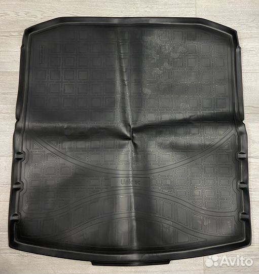 Полиуретановый ковер багажника Skoda Octavia A8