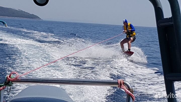 Лодка RIB Highfield Ocean Master 590
