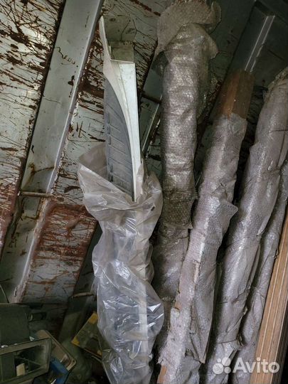 Левый порог накладка на тайтота Лэнд круйзер 200