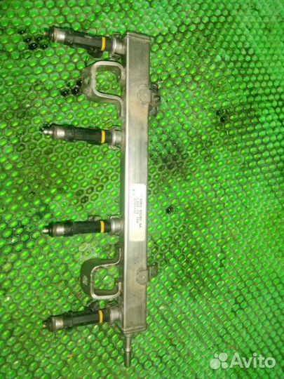 Топливная рампа Mazda 3 BK LF