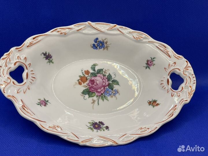 Конфетница, сухарница, розетки, тарелки