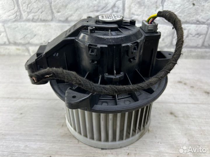 Моторчик печки Ford Transit 8