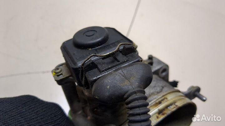 Заслонка дроссельная Audi A4 (B5), 1995