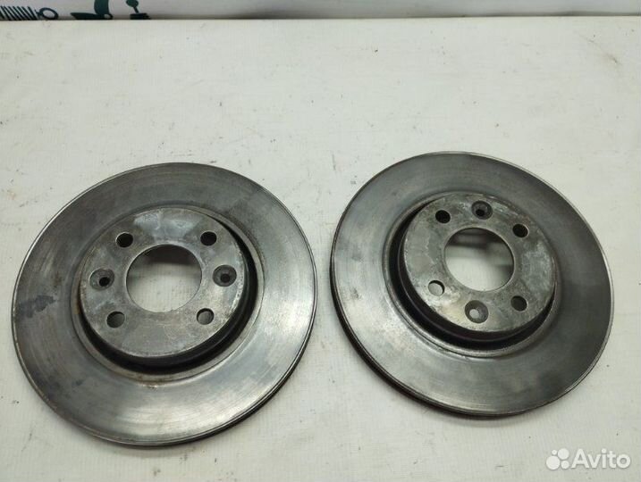 Тормозные диски переднее Nissan Note E11 CR14DE