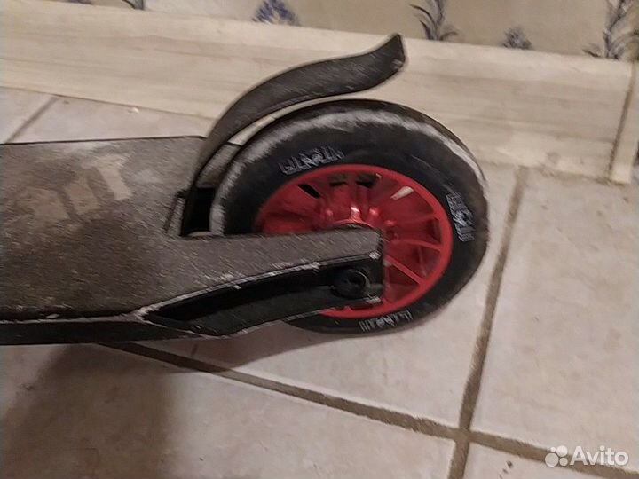 Трюковой самокат limit