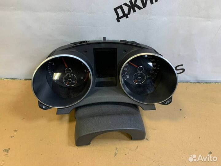 Панель приборов Volkswagen Golf Mk6