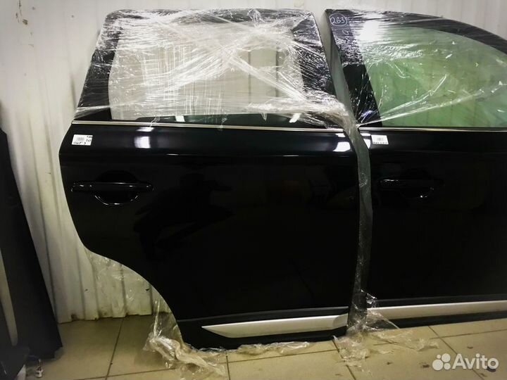 Дверь передняя правая Mitsubishi Outlander 3