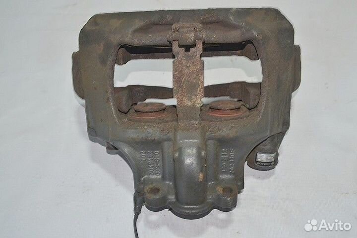 Суппорт ведущего моста, левый mercedes-benz Actros