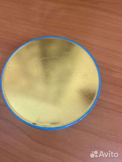 Банка от черной икры