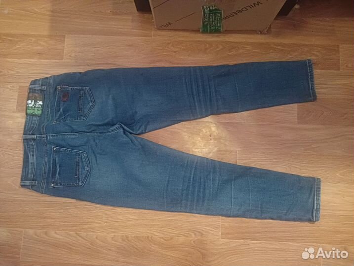 Джинсы несколько