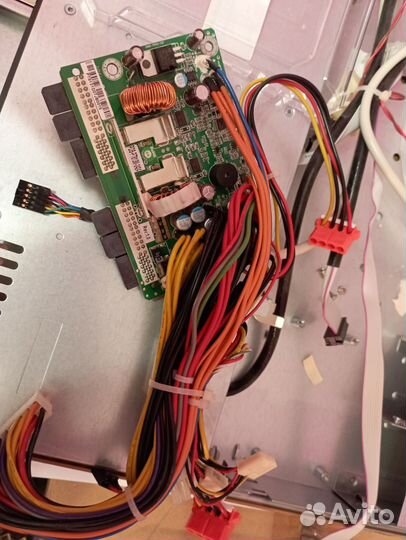 Supermicro sas815tq, x7spe-hfd525