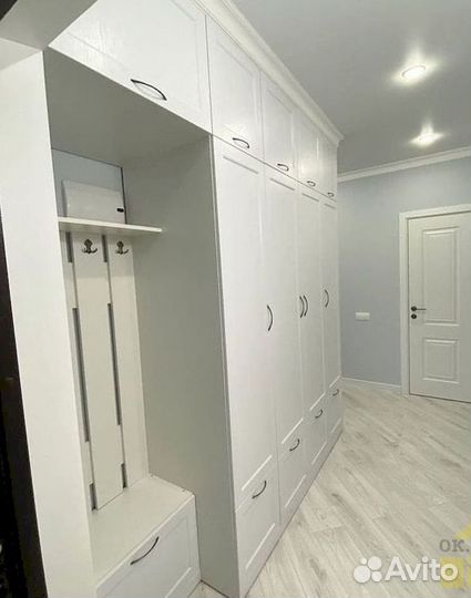 Шкаф двухстворчатый