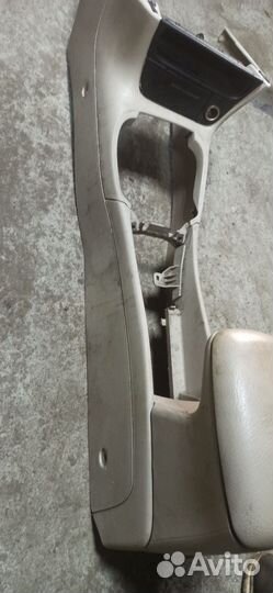 Центральная консоль вектра б