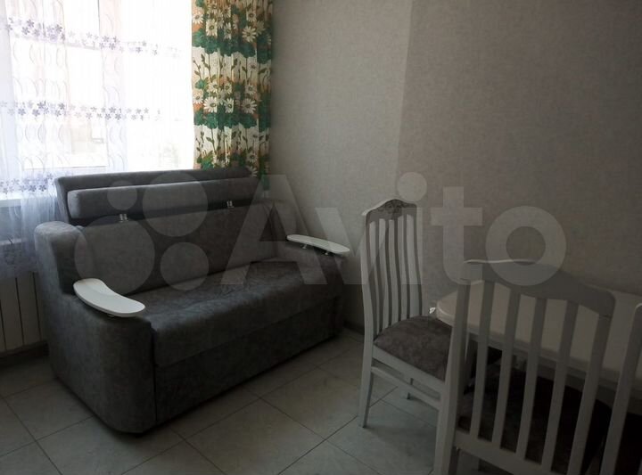 1-к. квартира, 42 м², 1/5 эт.