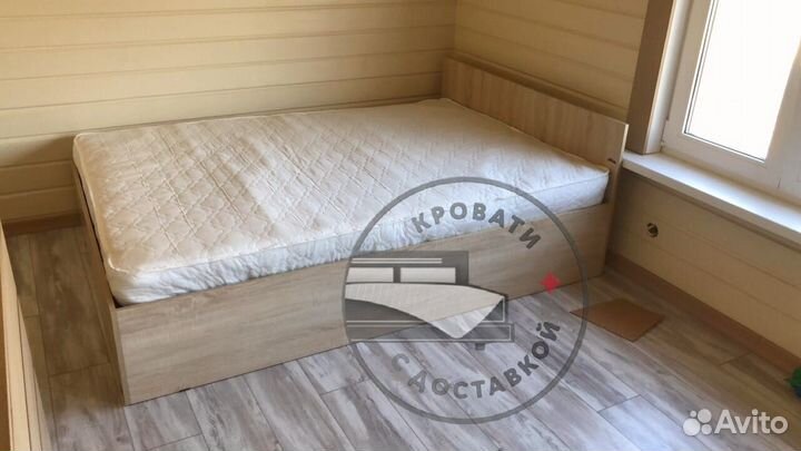 Кровать