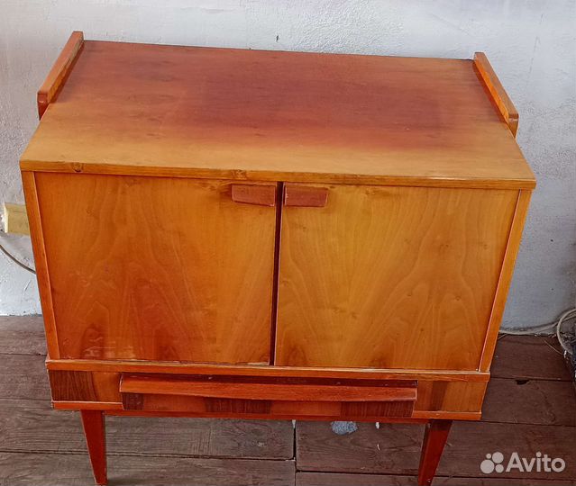 Тумба бар Румыния