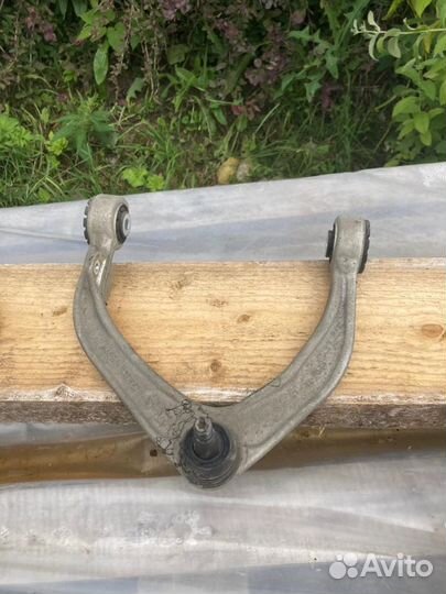 Запчасти на Вольво v 90 cross country