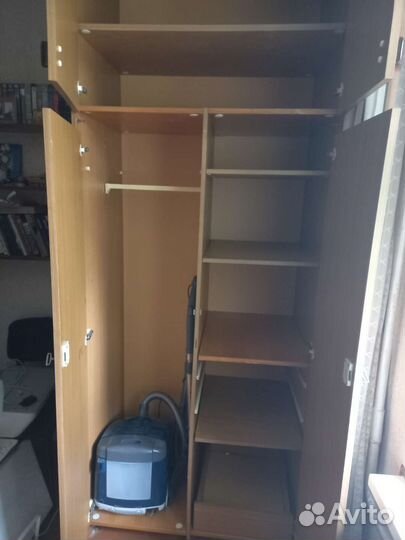 Шкаф двухстворчатый