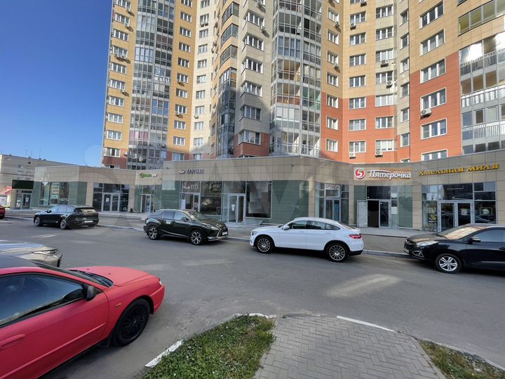 Аренда возле универсама 