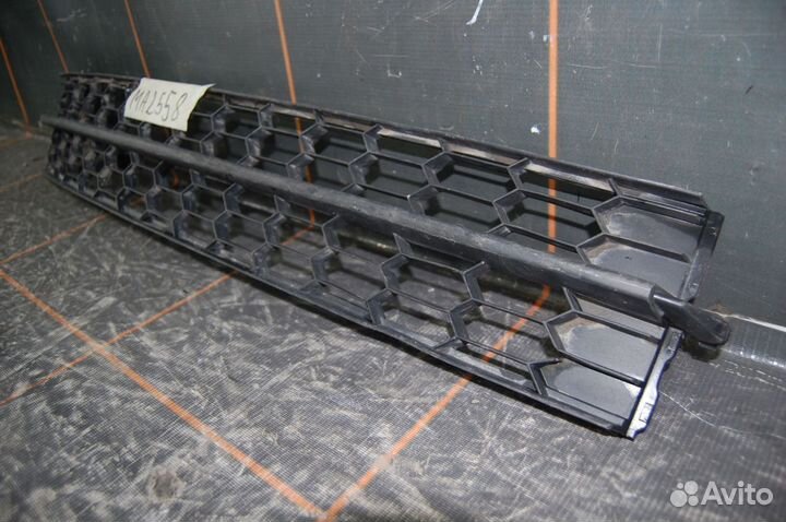 Решетка бампера переднего - Skoda Rapid