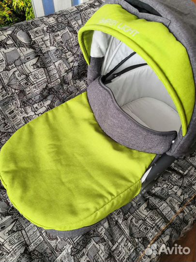 Детская коляска 