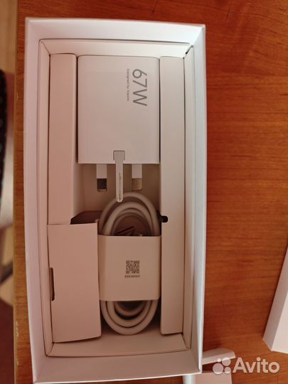 Xiaomi 13, 12/256 ГБ