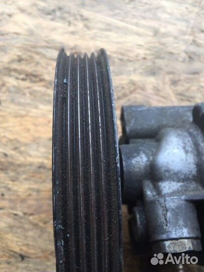 Насос гидроусилителя Mitsubishi Outlander CU