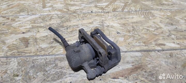 Суппорт задний левый Land Rover Freelander 2.2