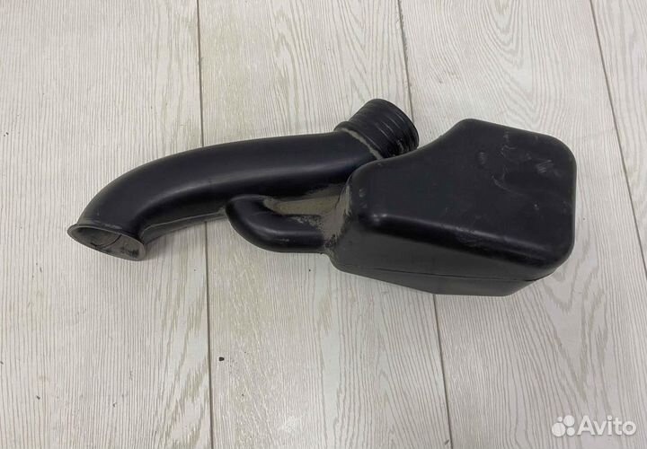 Резонатор воздушного фильтра Volkswagen Polo 5 200