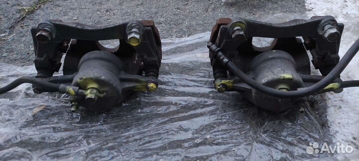 Супорта в сборе на Тайоту Авенсис Т250 2004-2008 г