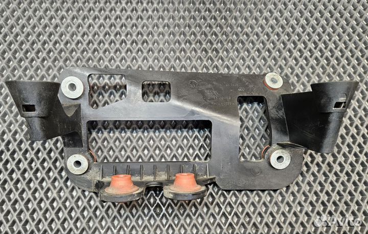 Кронштейн насоса Dynamic Drive Е65 BMW