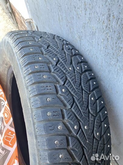 Arivo Ice Claw ARW8 215/70 R16 100T