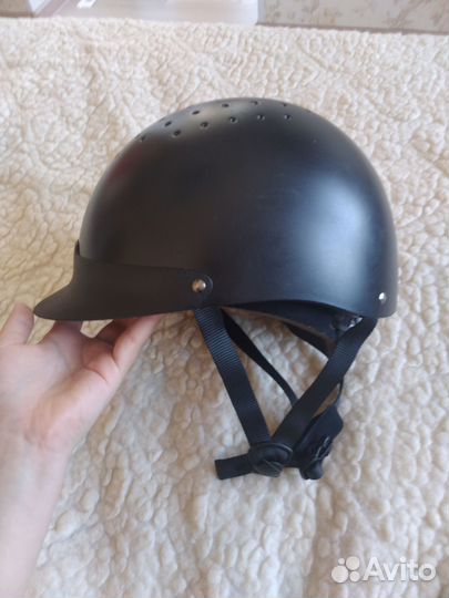 Шлем для конного спорта