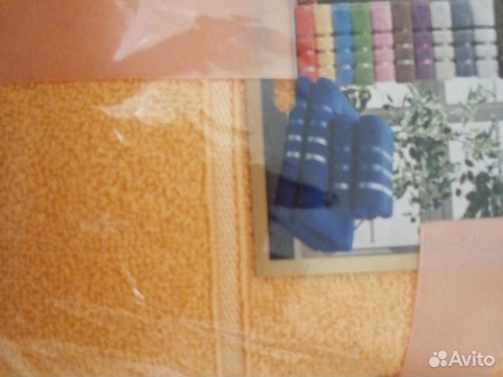 Махровые полотенца разные