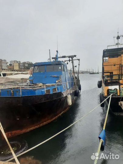 Промысловый катер 12х3 88л.с