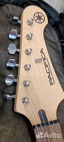 Электрогитара Yamaha с комбиком Belcat