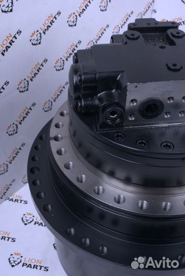 Редуктор с гидромотором John deere E230