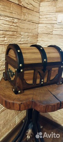 Шкатулка сундучок