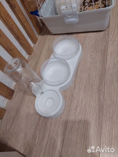 Миска для животных с автопоилкой