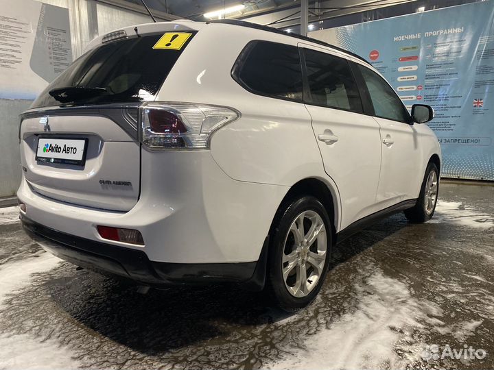 Mitsubishi Outlander 2.4 CVT, 2014, 125 000 км