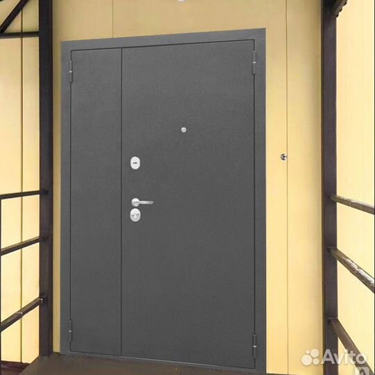 Дверь двустворчатая входная 7,5 см Гарда Cерeбpо
