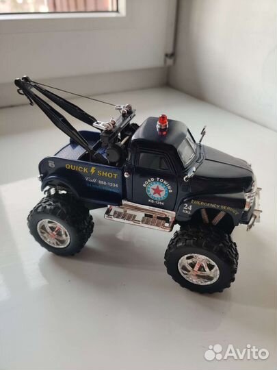 Машинка Chevrolet 3100 Off Road