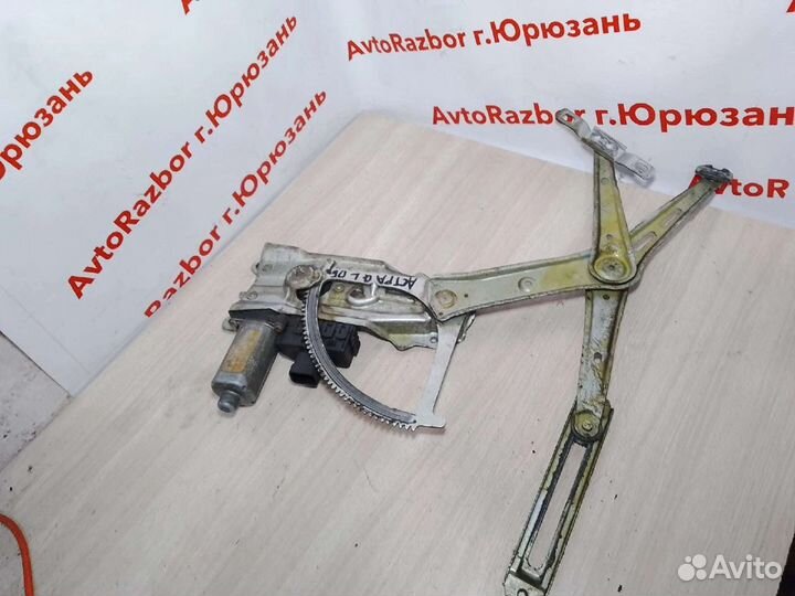 Передний левый стеклоподъёмник Opel Astra G