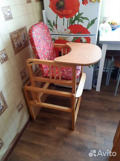 Стульчик для кормления