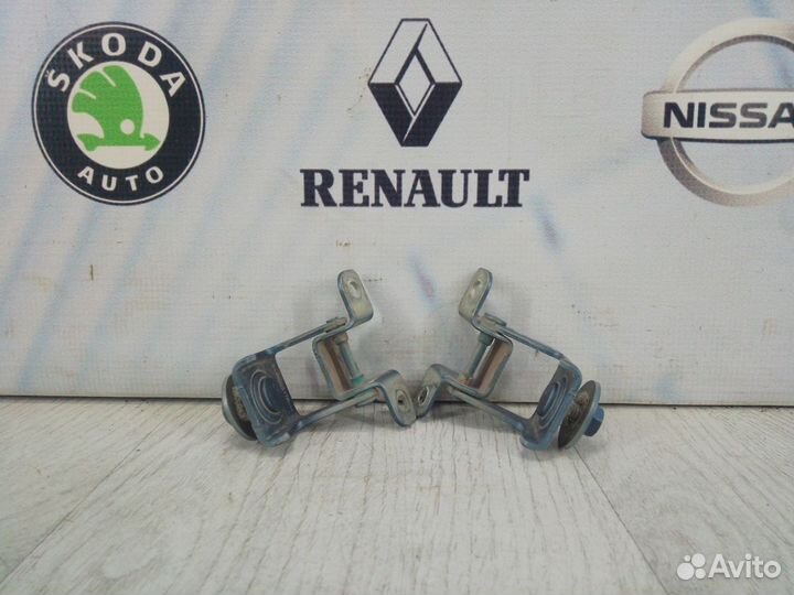 Петля крышки багажника renault duster