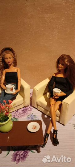 Аксессуары для кукол Барби,посуда в кукольный дом