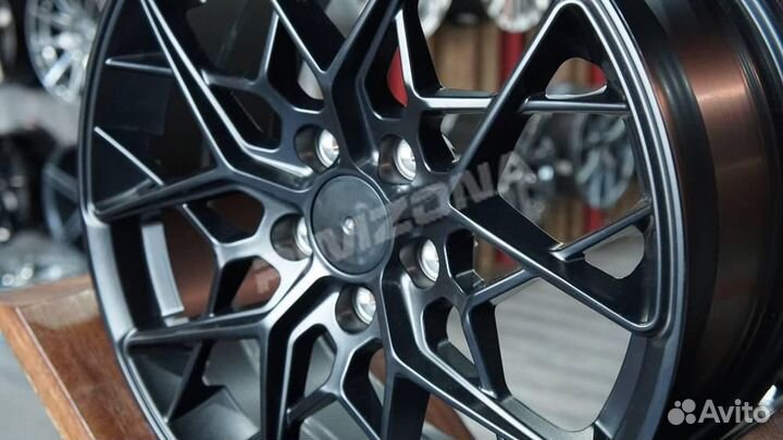 Литой диск FF R21 5x120. Примерка колес