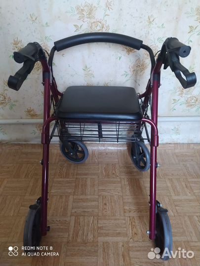 Ходунки б/у для взрослых на колесах